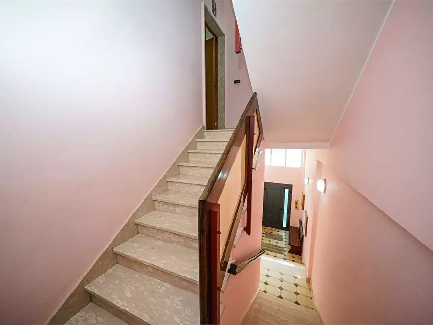 Immagine 5 di Casa indipendente in vendita  in Via Parini 23 a Acquaviva Delle Fonti