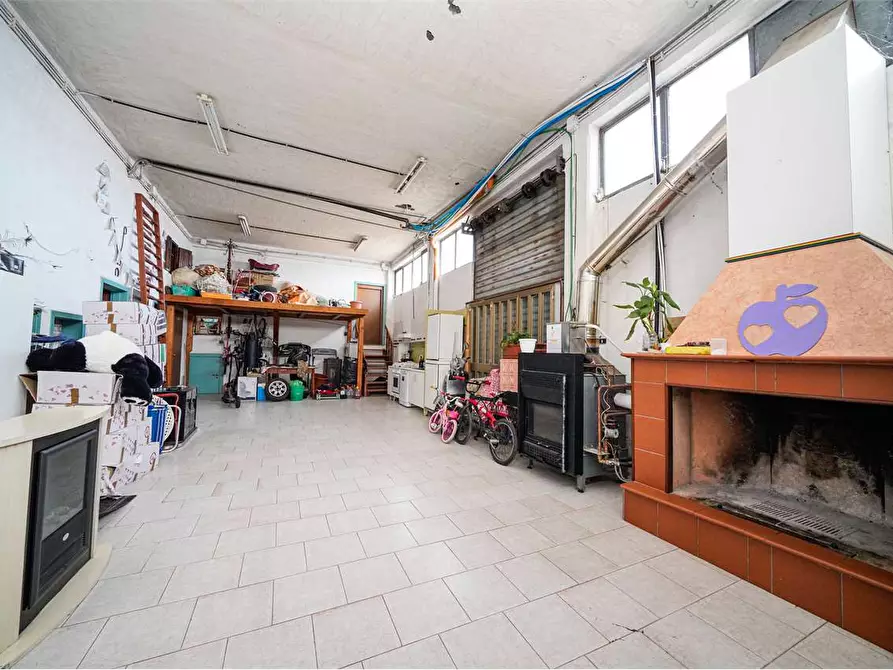 Immagine 20 di Casa indipendente in vendita  in Via Parini 23 a Acquaviva Delle Fonti