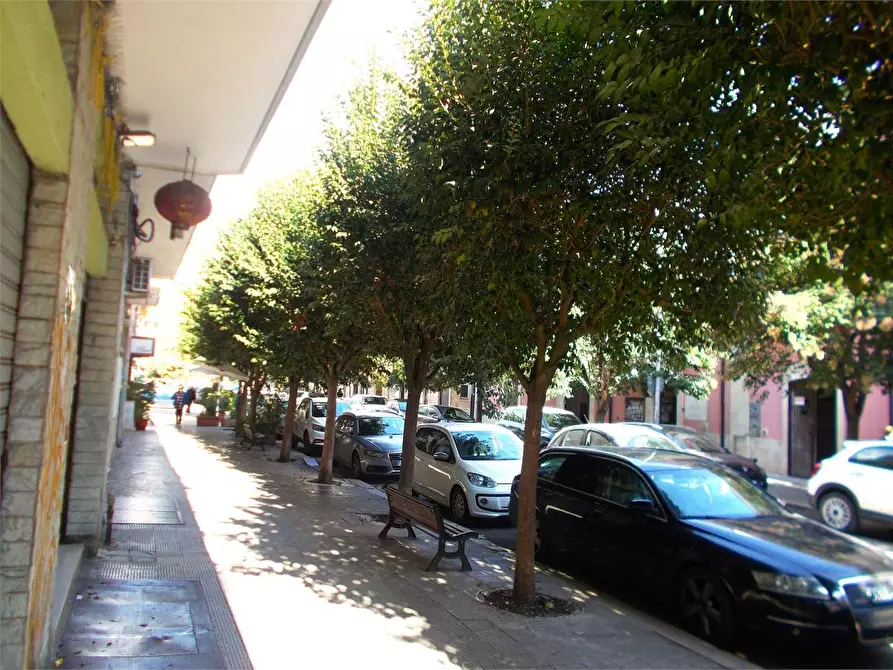 Immagine 2 di Negozio in affitto  in Via Roma 52 a Acquaviva Delle Fonti