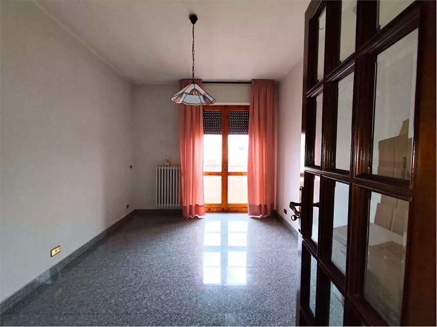 Immagine 12 di Quadrilocale in vendita  in Via Nicola Capozzo 3 a Acquaviva Delle Fonti