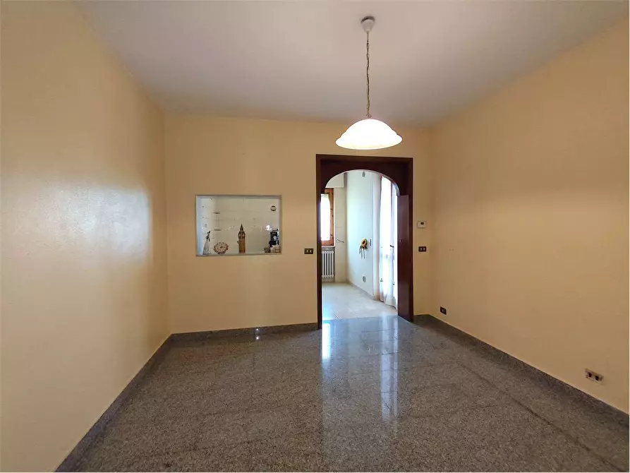 Immagine 8 di Quadrilocale in vendita  in Via Nicola Capozzo 3 a Acquaviva Delle Fonti