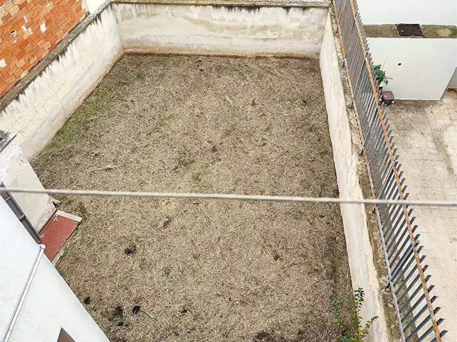 Immagine 17 di Quadrilocale in vendita  in Via Nicola Capozzo 3 a Acquaviva Delle Fonti