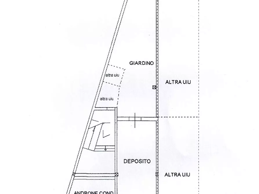Immagine 22 di Quadrilocale in vendita  in Via Nicola Capozzo 3 a Acquaviva Delle Fonti