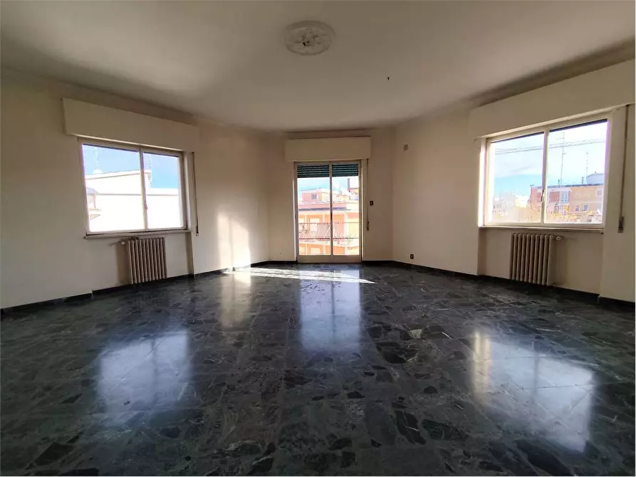 Immagine 4 di Quadrilocale in vendita  in Via Vitantonio Tria 23 a Acquaviva Delle Fonti