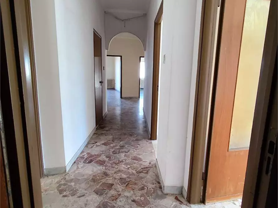 Immagine 7 di Quadrilocale in vendita  in Via Vitantonio Tria 23 a Acquaviva Delle Fonti