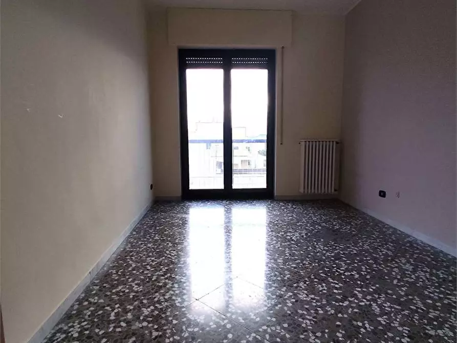 Immagine 10 di Quadrilocale in affitto  in Via Mele 24 a Acquaviva Delle Fonti