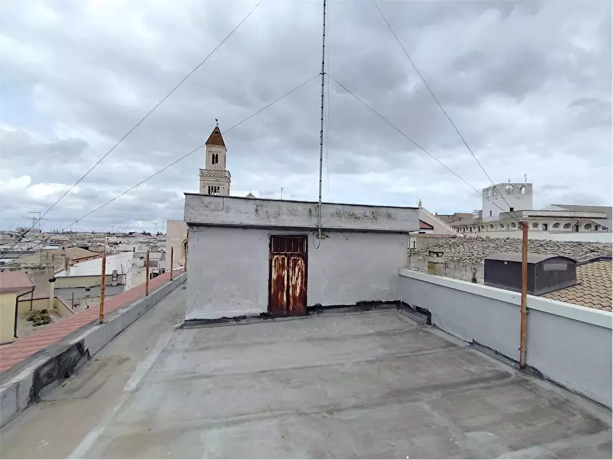 Immagine 19 di Stabile in vendita  in Via Sarra 31 a Acquaviva Delle Fonti