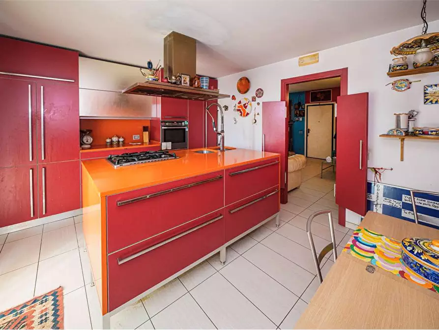 Immagine 9 di Quadrilocale in vendita  in Via Monsignor Laera 206 a Acquaviva Delle Fonti