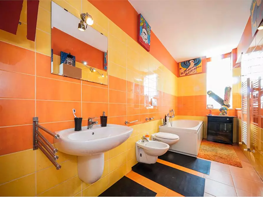 Immagine 21 di Quadrilocale in vendita  in Via Monsignor Laera 206 a Acquaviva Delle Fonti