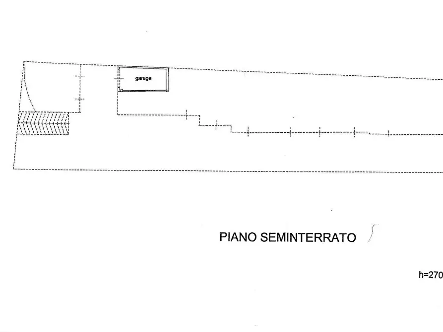 Immagine 26 di Quadrilocale in vendita  in Via Monsignor Laera 206 a Acquaviva Delle Fonti
