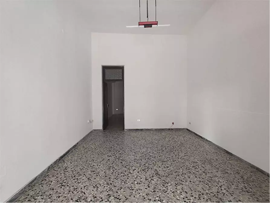 Immagine 2 di Ufficio in affitto  in Via Giuseppe Festa 49 a Acquaviva Delle Fonti