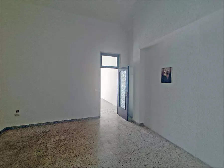 Immagine 6 di Ufficio in affitto  in Via Giuseppe Festa 49 a Acquaviva Delle Fonti