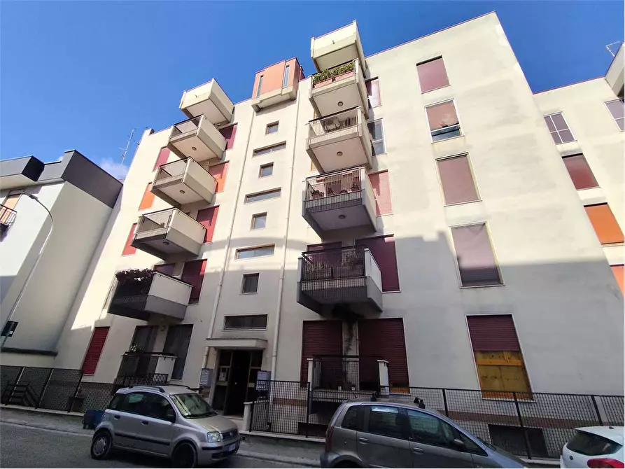 Immagine 1 di Quadrilocale in vendita  in Via Vitantonio Tria 59 a Acquaviva Delle Fonti
