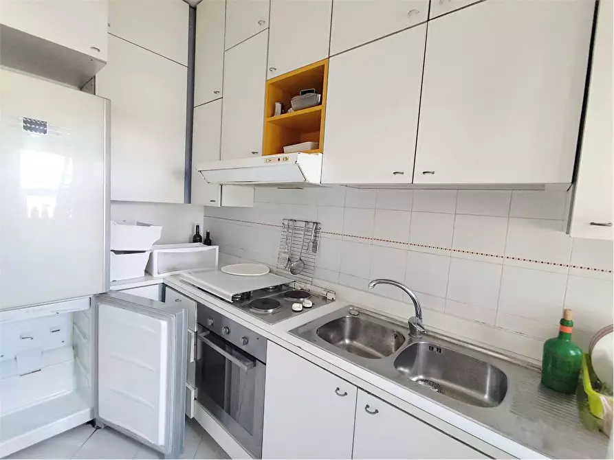 Immagine 10 di Quadrilocale in vendita  in Via Vitantonio Tria 59 a Acquaviva Delle Fonti