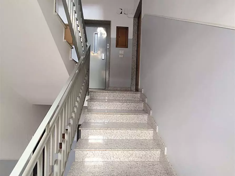 Immagine 2 di Quadrilocale in vendita  in Via Vitantonio Tria 59 a Acquaviva Delle Fonti