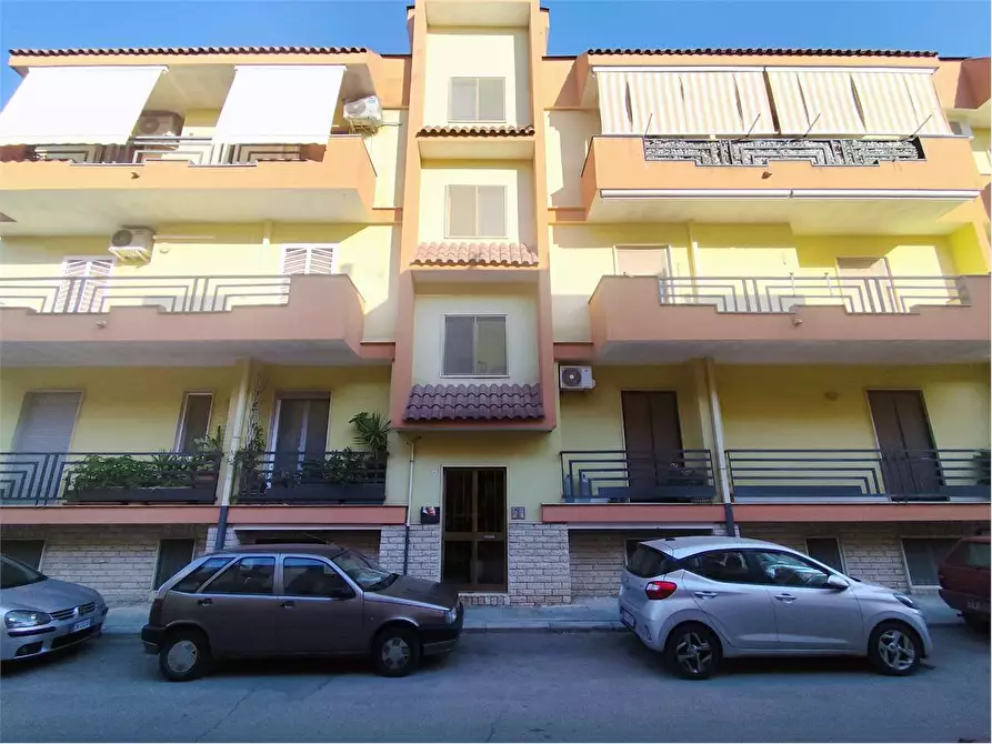 Immagine 1 di Magazzino in vendita  in Via Giuseppe Melosci 7 a Acquaviva Delle Fonti