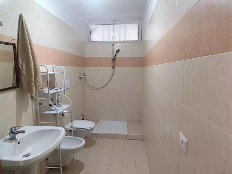 Immagine 12 di Magazzino in vendita  in Via Giuseppe Melosci 7 a Acquaviva Delle Fonti