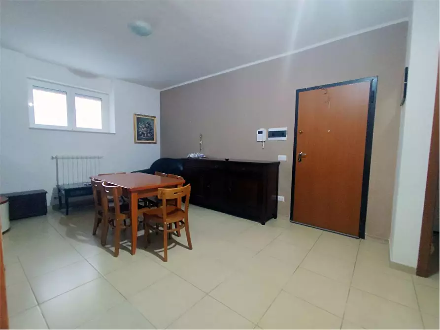 Immagine 2 di Magazzino in vendita  in Via Giuseppe Melosci 7 a Acquaviva Delle Fonti