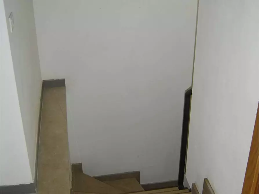 Immagine 9 di Negozio in affitto  in Via Roma 96/B a Acquaviva Delle Fonti