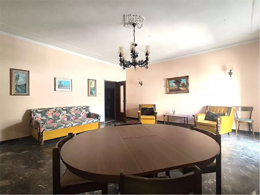 Immagine 3 di Casa indipendente in vendita  in Via Gabriele D'Annunzio 72 a Acquaviva Delle Fonti