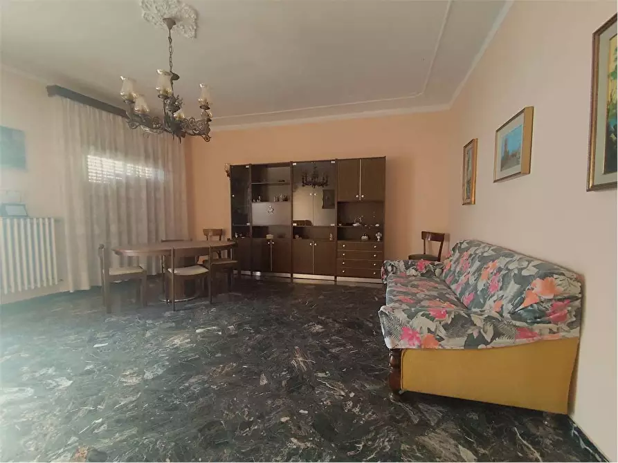 Immagine 4 di Casa indipendente in vendita  in Via Gabriele D'Annunzio 72 a Acquaviva Delle Fonti