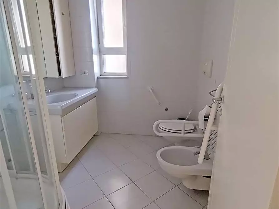 Immagine 16 di Quadrilocale in vendita  in Via Vitantonio Tria 59 a Acquaviva Delle Fonti