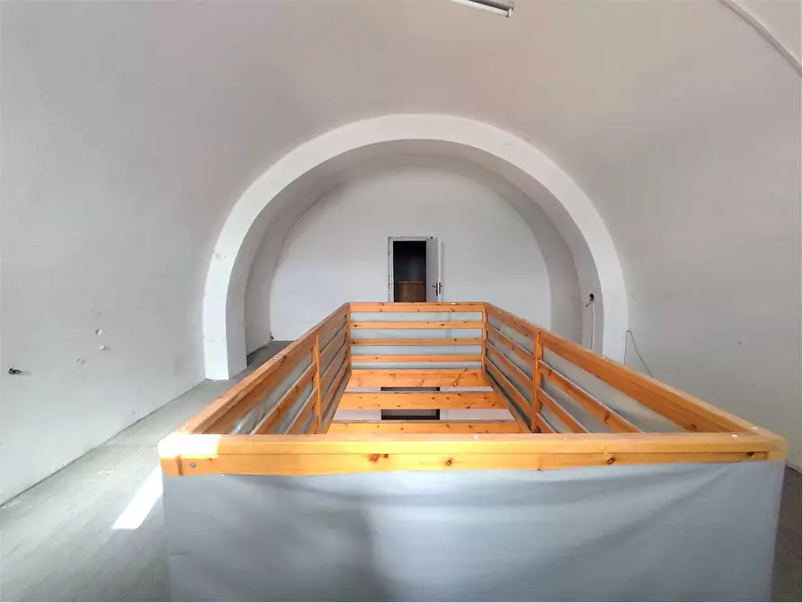 Immagine 5 di Negozio in affitto  in Piazza Vittorio Emanuele II 45 a Acquaviva Delle Fonti