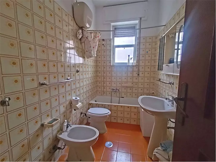 Immagine 11 di Trilocale in vendita  in Via De Nittis 4 a Acquaviva Delle Fonti