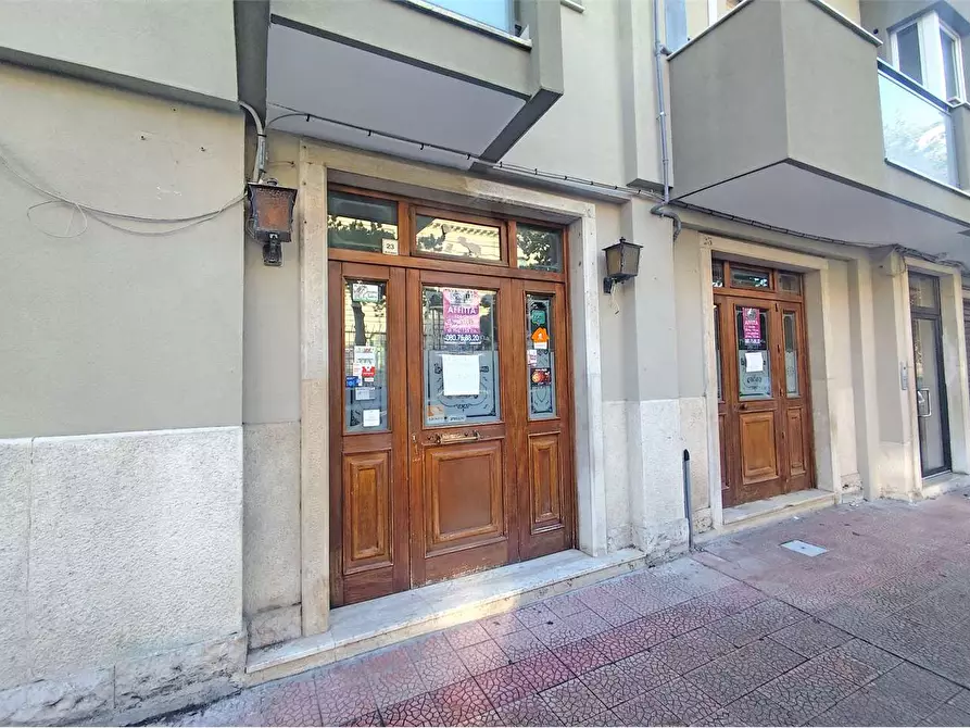 Immagine 3 di Negozio in affitto  in Via Nicola Scalera 21 a Acquaviva Delle Fonti