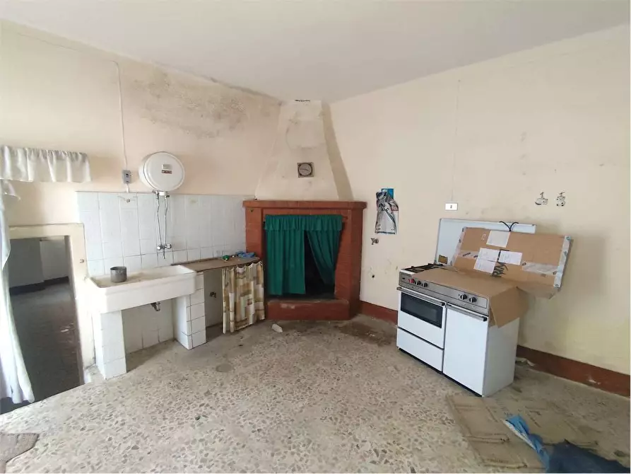 Immagine 5 di Casa indipendente in vendita  in Piazza Galileo Galilei 28 a Cassano Delle Murge