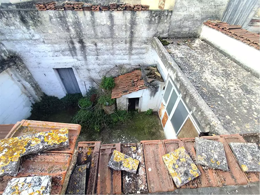 Immagine 11 di Casa indipendente in vendita  in Piazza Galileo Galilei 28 a Cassano Delle Murge