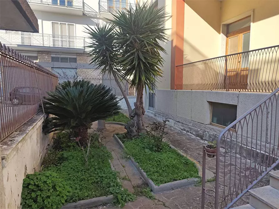 Immagine 4 di Stabile in vendita  in Via Orazio Marcellino 1 a Acquaviva Delle Fonti