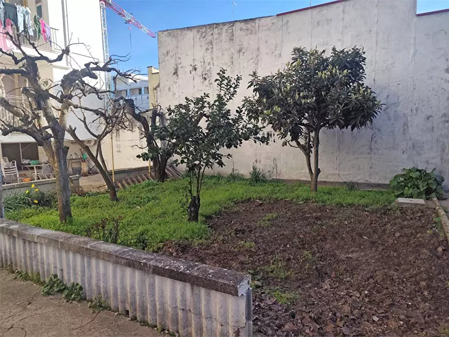 Immagine 7 di Stabile in vendita  in Via Orazio Marcellino 1 a Acquaviva Delle Fonti