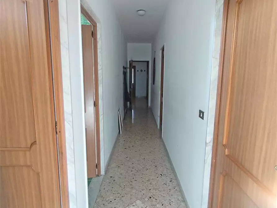 Immagine 9 di Quadrilocale in vendita  in Via Vito Luciani 8 a Acquaviva Delle Fonti