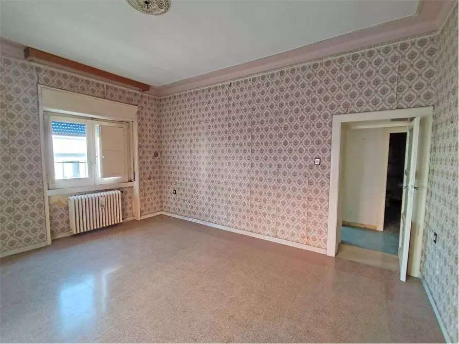 Immagine 11 di Trilocale in vendita  in Via Don Cesare Franco 71 a Acquaviva Delle Fonti