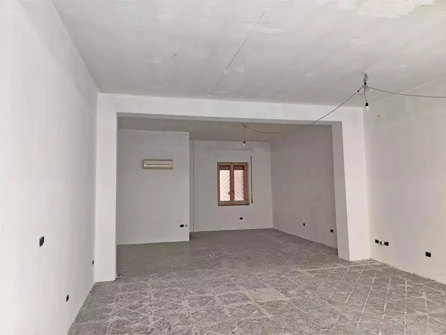 Immagine 6 di Negozio in affitto  in Estramurale San Pietro 89 a Acquaviva Delle Fonti
