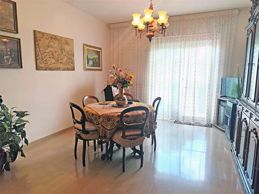 Immagine 4 di Quadrilocale in vendita  a Acquaviva Delle Fonti