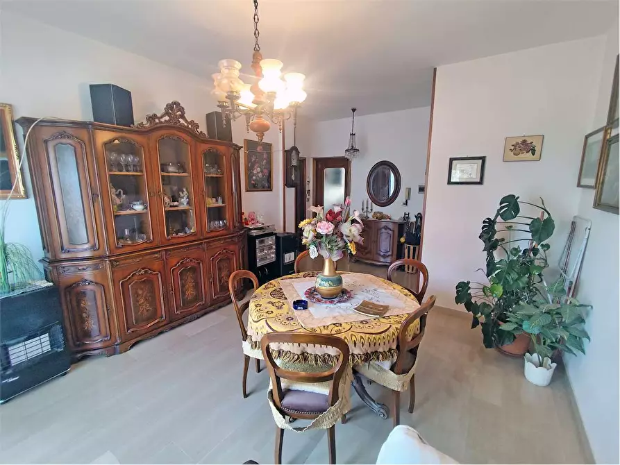 Immagine 2 di Quadrilocale in vendita  a Acquaviva Delle Fonti