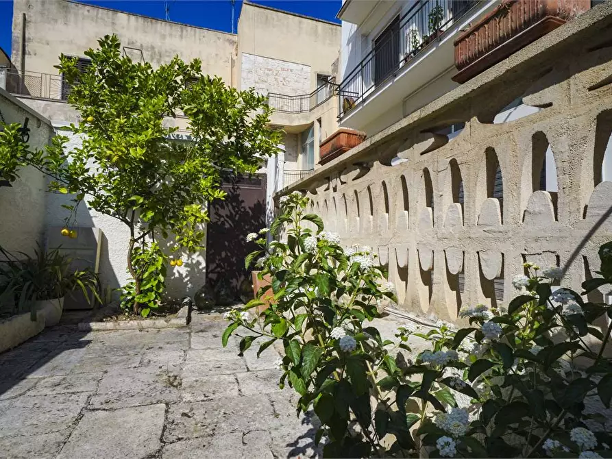 Immagine 35 di Casa indipendente in vendita  a Acquaviva Delle Fonti