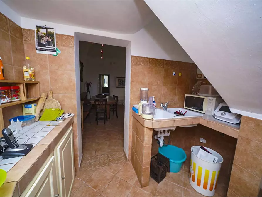 Immagine 9 di Casa indipendente in vendita  a Acquaviva Delle Fonti