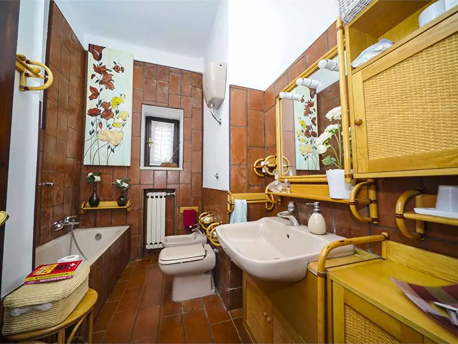Immagine 20 di Casa indipendente in vendita  a Acquaviva Delle Fonti