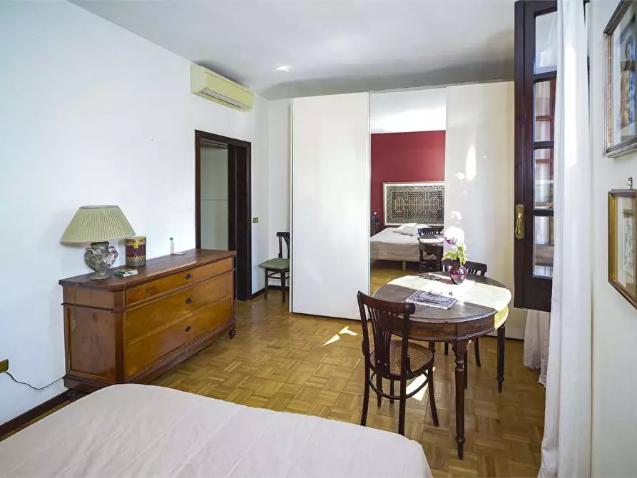 Immagine 25 di Casa indipendente in vendita  a Acquaviva Delle Fonti