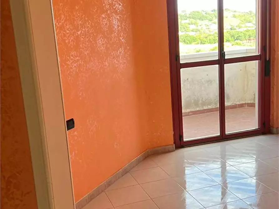 Immagine 7 di Appartamento in vendita  in via brigata  1\b a Catanzaro
