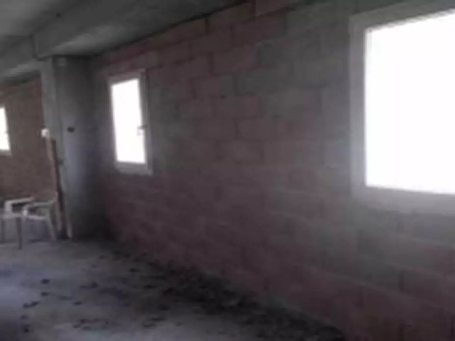 Immagine 6 di Magazzino in vendita  in via Francesco Petrarca a Trevi