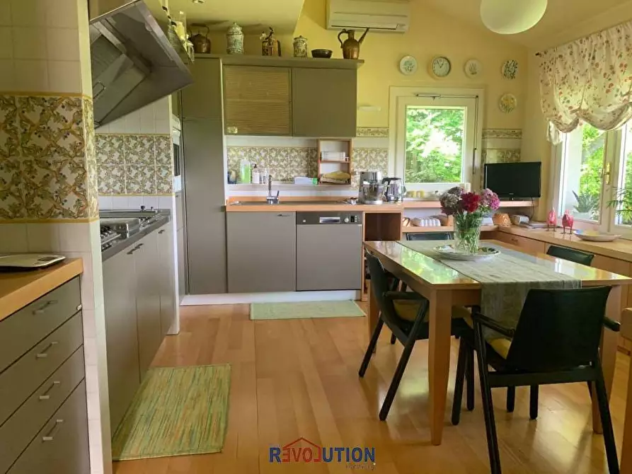 Immagine 3 di Villa in vendita  in Uppiano a Città Di Castello