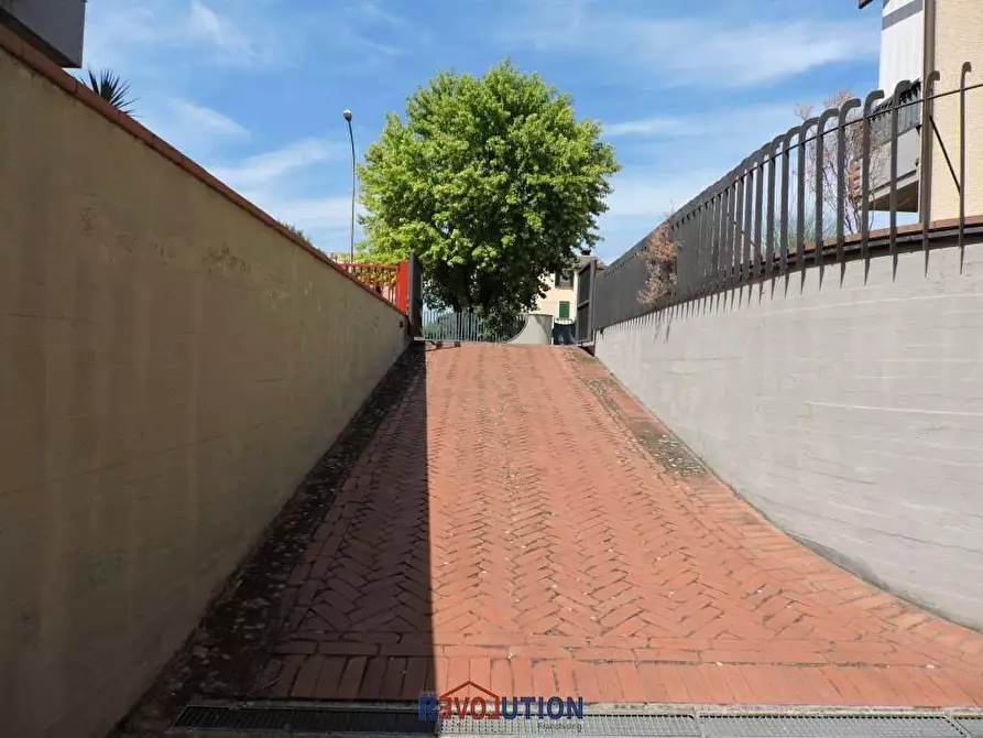 Immagine 31 di Villa in vendita  in Viale Italia a San Giustino