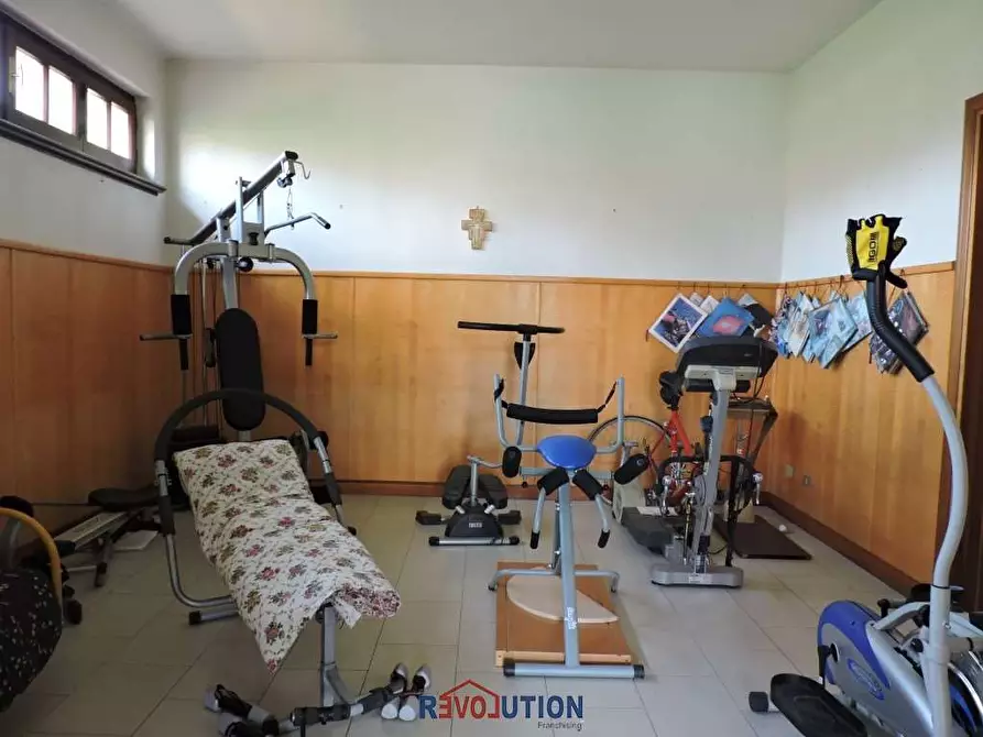 Immagine 42 di Villa in vendita  in Viale Italia a San Giustino