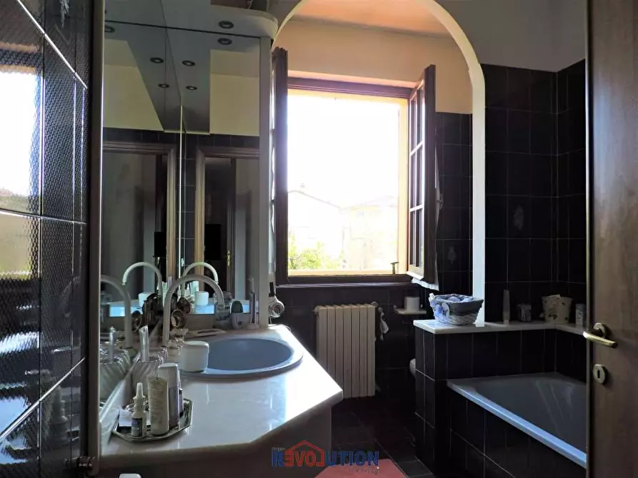 Immagine 45 di Villa in vendita  in Viale Italia a San Giustino