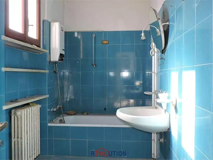 Immagine 29 di Casa indipendente in vendita  in Viale Parini a Città Di Castello