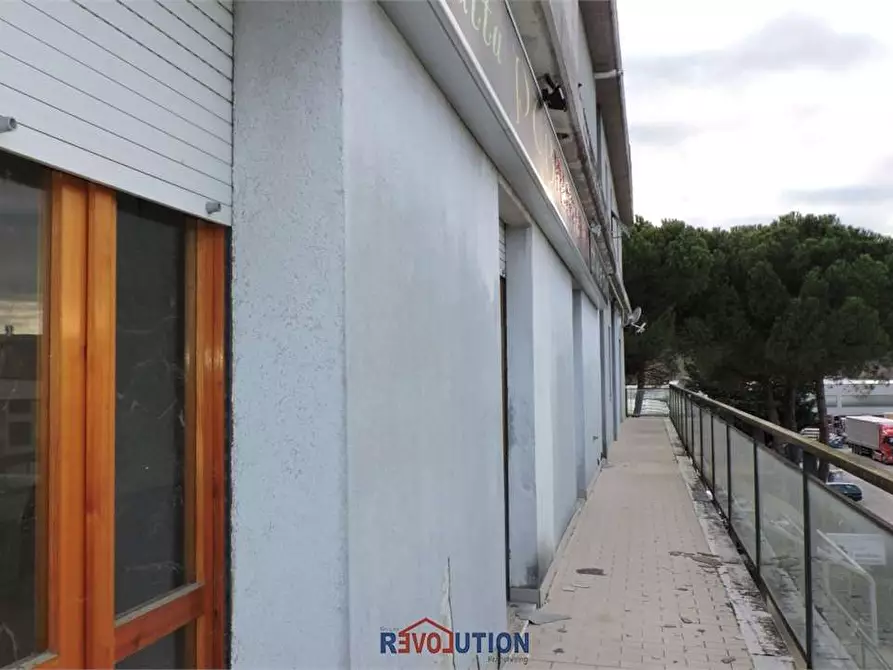 Immagine 8 di Ufficio in vendita  in Via Morandi  a Umbertide